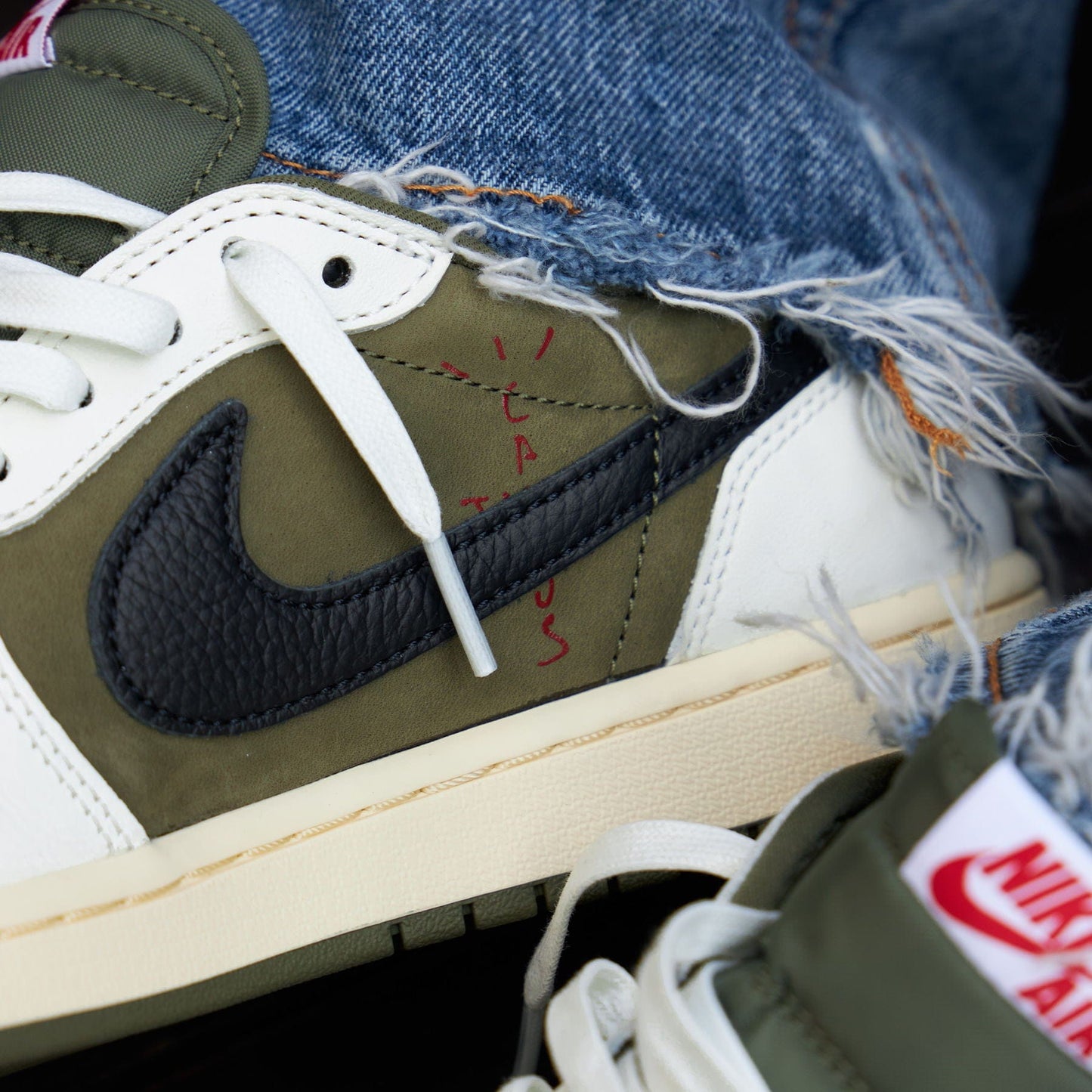 Air Jordan 1 Low OG x Travis Scott SP 'Medium Olive'